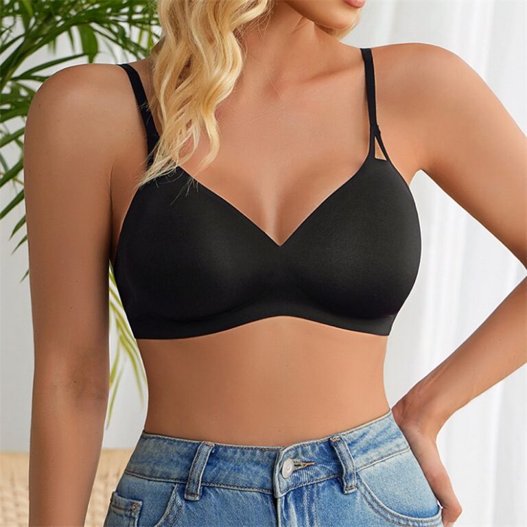 Seamless Removable-Pad Bra (BW162) — removable-pad construction and cup shaping