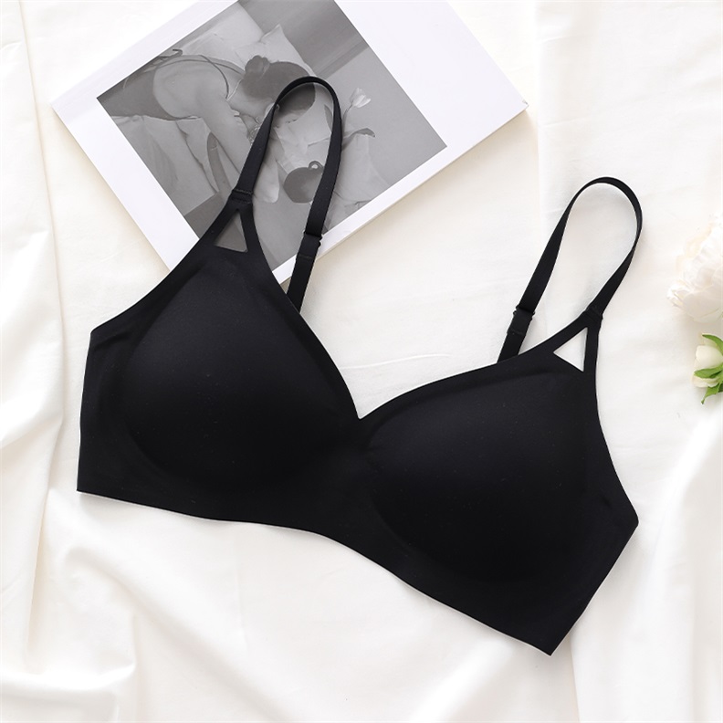Seamless Removable-Pad Bra (BW162) — flat-lay view showing colour options for custom bra production