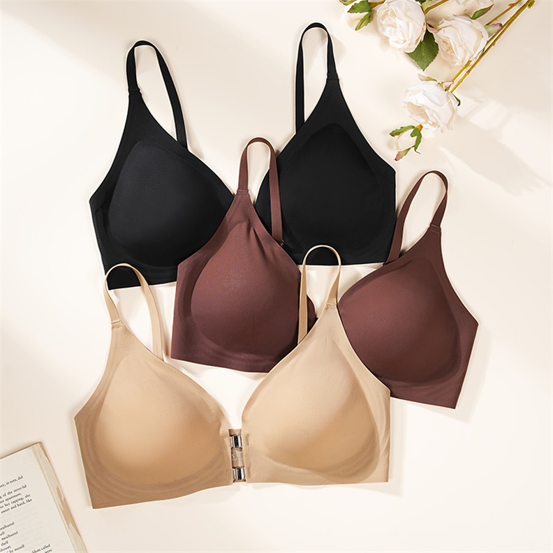 Seamless Front-Closure Removable-Pad Bra (BW161) — close-up of cup edge, seam and soft-support construction