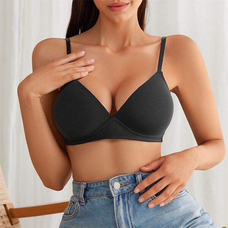 Wireless Full-Coverage Bra (BS243) — full-coverage cup and underband support