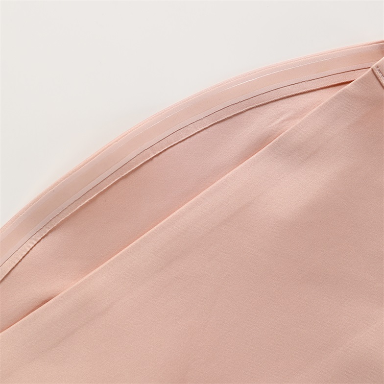 Seamless Wireless Strapless Bra (BX048) — back closure and strap adjustment detail for OEM bra production