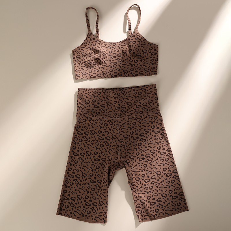 High-Waist Sculpting Tummy-Control Panty (SWS026) — seam and support-panel construction close-up