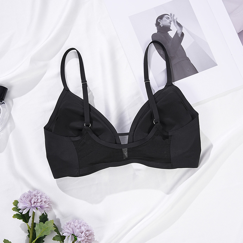 Seamless Wireless Mesh Bra (BX148) — close-up of cup edge, seam and soft-support construction