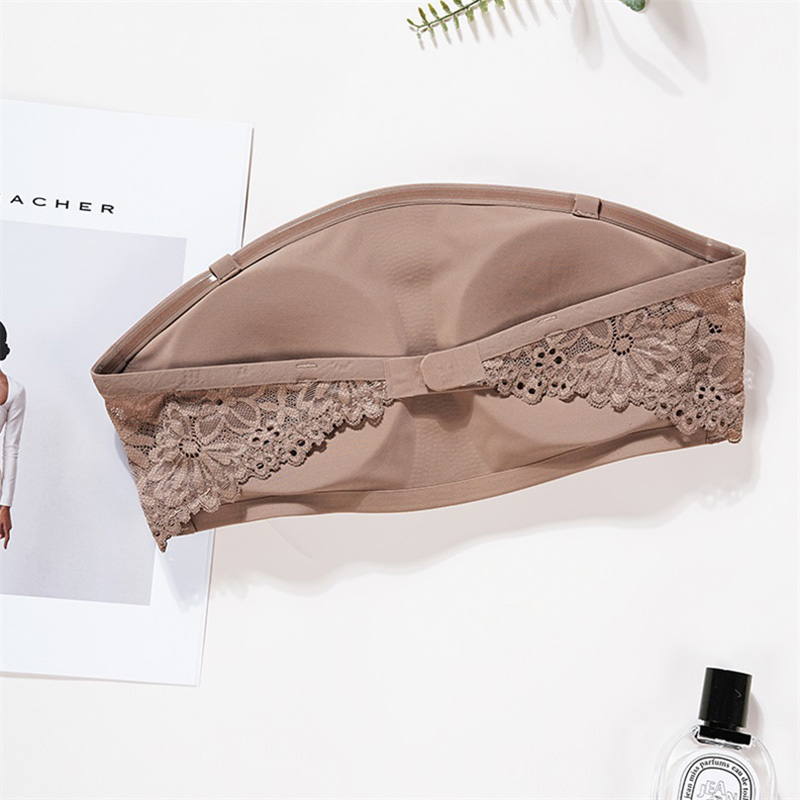 Seamless Strapless Lace Bralette (BY228) — close-up of cup edge, seam and soft-support construction