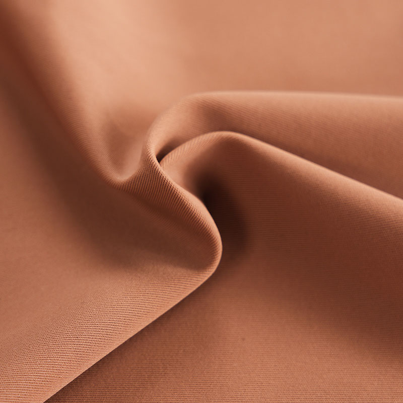 Seamless No-Show Low-Rise Thong (PS521) — waistband and stretch-edge finishing detail