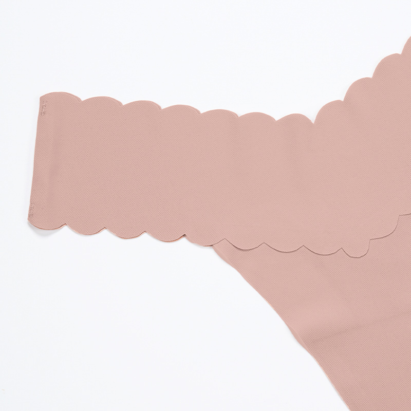 Seamless Lace No-Show Thong (PS354) — gusset, seam and edge construction close-up