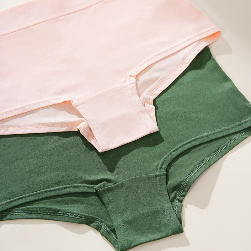 Seamless High-Waist Cotton Boyshort (PS489) — waistband and stretch-edge finishing detail