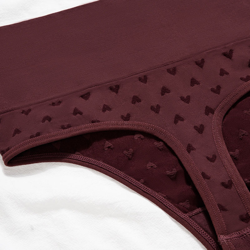 Seamless High-Waist Cotton Thong (PS252) — waistband and stretch-edge finishing detail