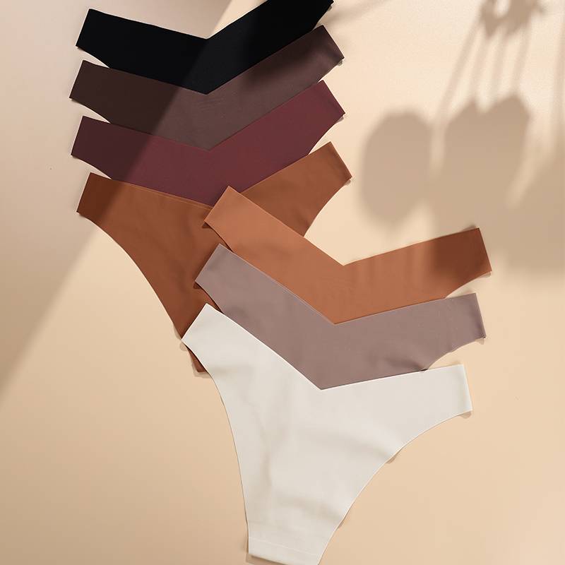 Seamless Mid-Rise Thong (PD171) — side view showing rise, leg opening and stretch recovery