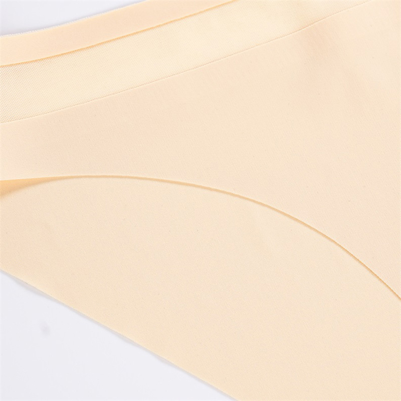 Seamless Mesh Low-Rise Panty (WH009) — alternate view showing low-rise fit and leg-opening coverage
