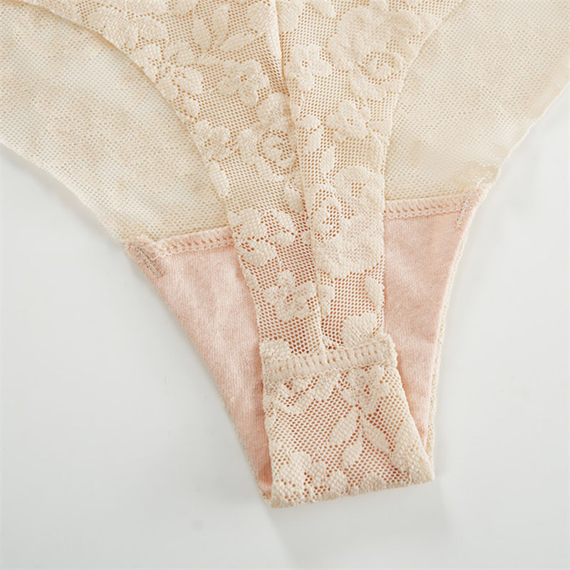 Lace Low-Rise Thong (PS440) — waistband and stretch-edge finishing detail