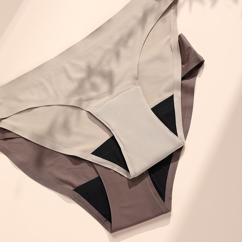 Seamless 4-Layer Leakproof Period Panty (A610) — close-up of the multi-layer absorbent core construction