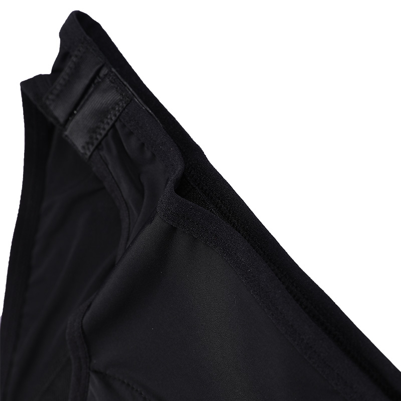 Seamless 4-Layer Leakproof Period Panty (AD105) — side-panel fit and leakproof edge finishing detail