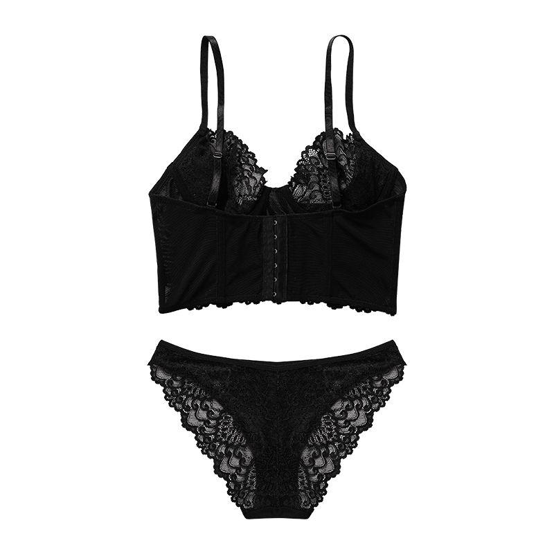 Lace Lingerie Set (BPS032) — lace scallop and skin-contact edge close-up