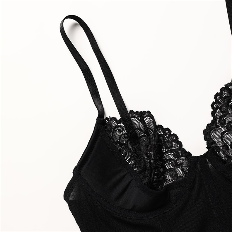 Lace Lingerie Set (BPS032) — strap, ring and hardware detail for private-label lingerie