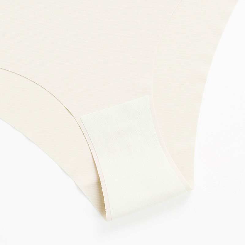 Seamless No-Show Low-Rise Brief (0908-1) — alternate view showing low-rise fit and leg-opening coverage