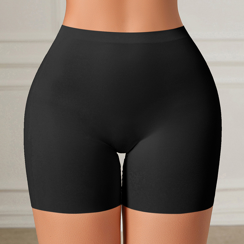 Seamless No-Show Low-Rise Boyshort (P2106D014) — side view showing rise, leg opening and stretch recovery