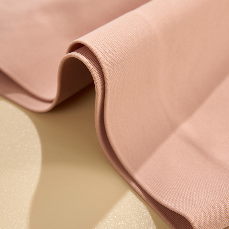 Seamless No-Show Low-Rise Boyshort (P2106D014) — alternate view showing low-rise fit and leg-opening coverage
