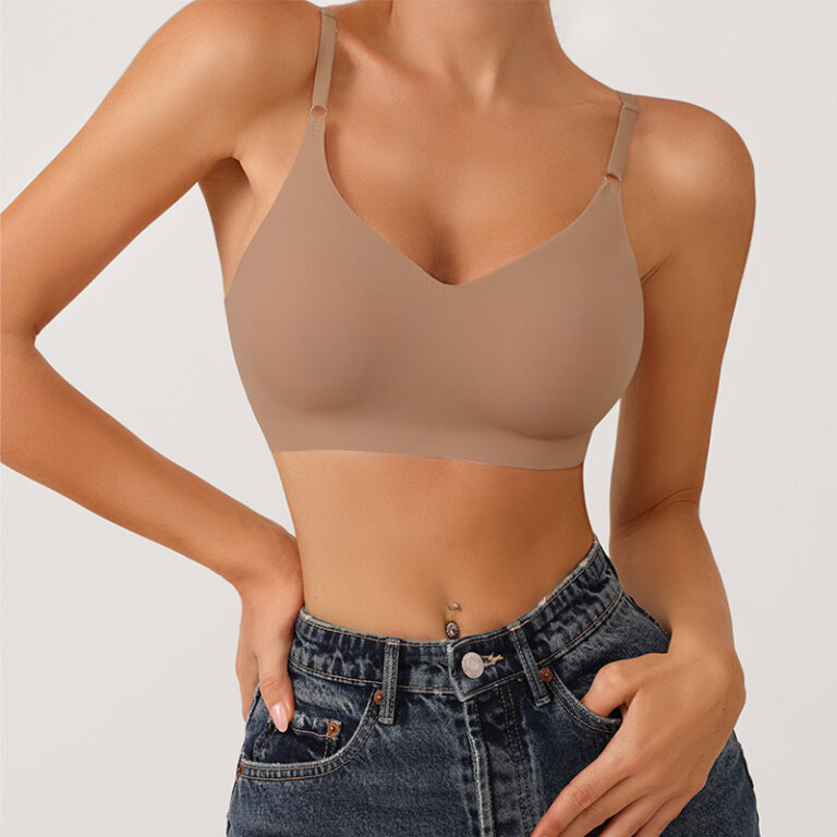Seamless Wireless Front-Closure Bra (B2106D002) — front-closure construction and cup fit