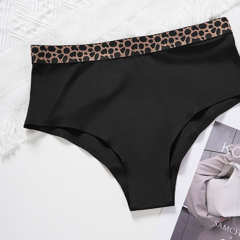 Seamless Wireless Bra Set (BPX193) — coordinated fabric, lace and trim close-up