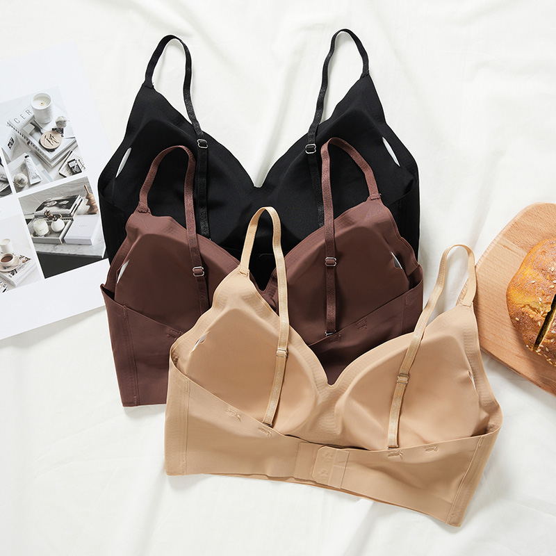 Seamless Removable-Pad No-Show Bra (BS091) — fabric, elastic and finishing detail for a private-label bra range