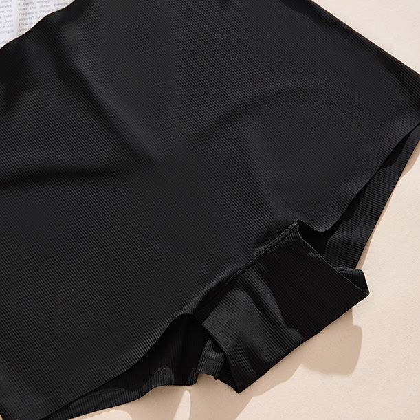 Seamless Ribbed Boyshort (PY795) — waistband and stretch-edge finishing detail