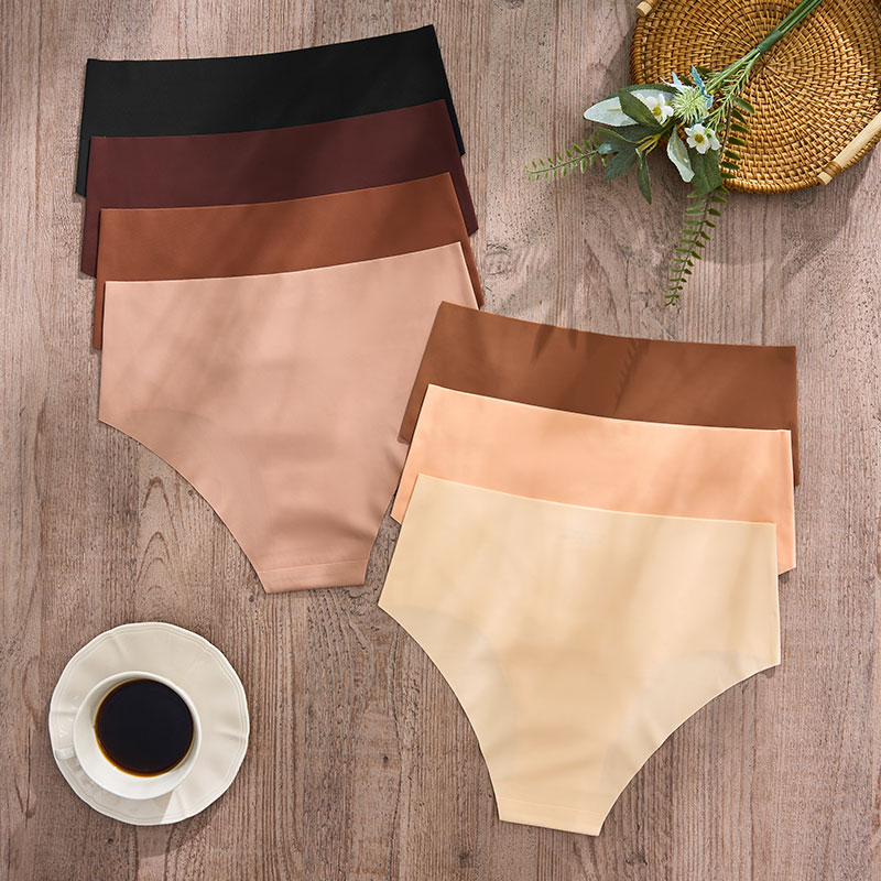 Seamless No-Show Mid-Rise Brief (P0025) — fabric and recovery detail for custom panty development