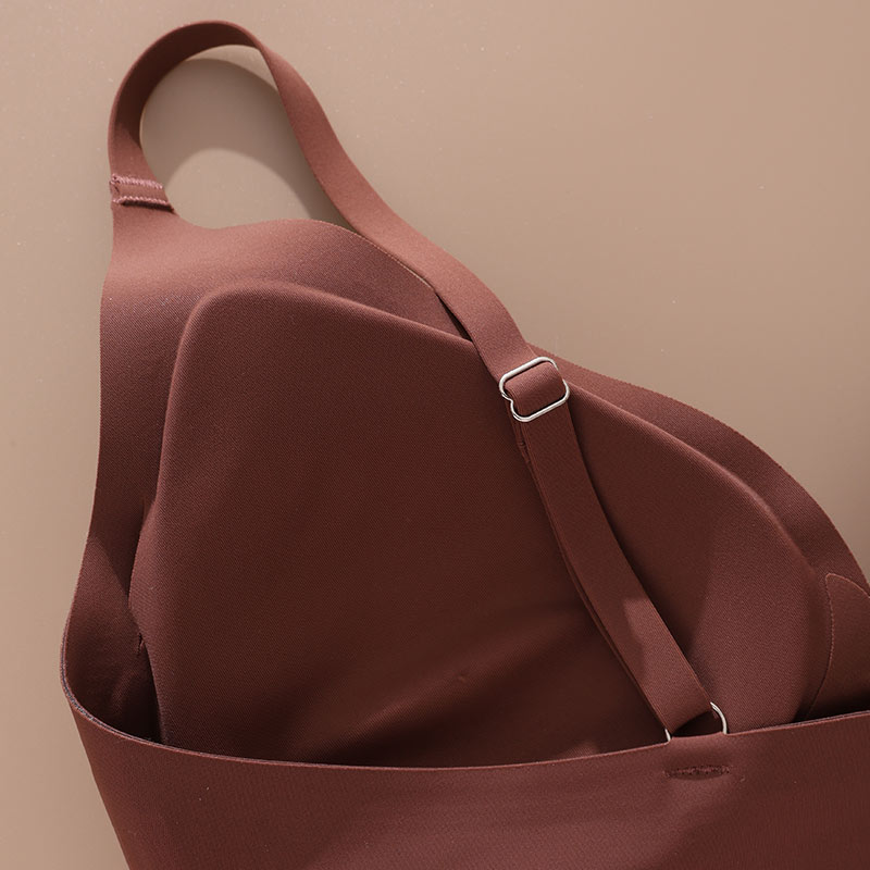 Seamless Wireless Front-Closure Bra (BX129) — alternate view showing front-closure construction and cup fit