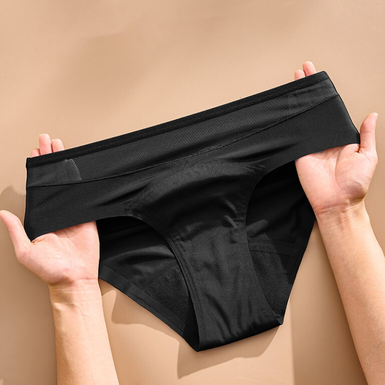 Seamless 4-Layer Leakproof Period Panty (AA084) — four-layer absorbent core and reusable period underwear coverage
