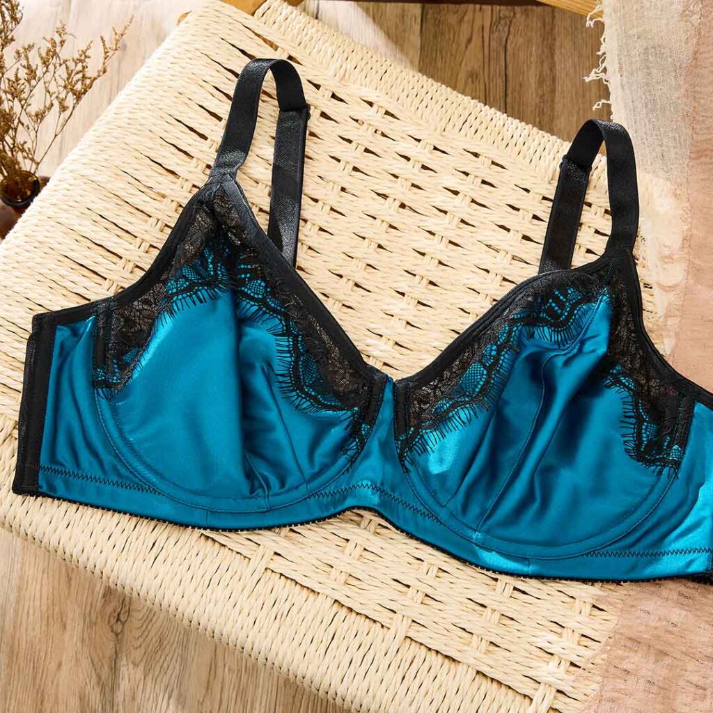 Full-Coverage Plus-Size Lace Bra (BY853PLUS) — alternate colourway showing fabric, cup and trim coordination