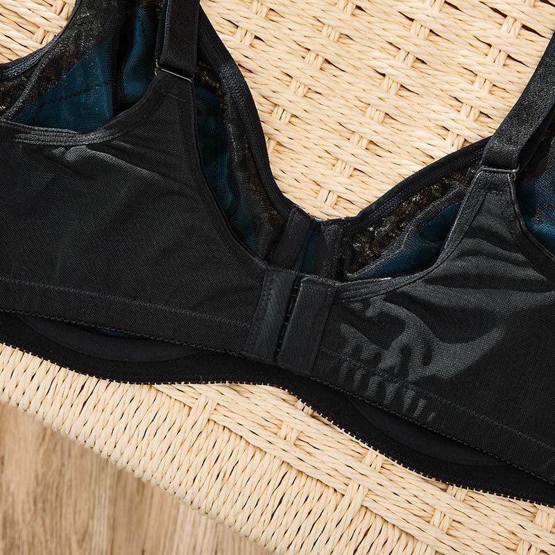 Full-Coverage Plus-Size Lace Bra (BY853PLUS) — back closure and strap adjustment detail for OEM bra production