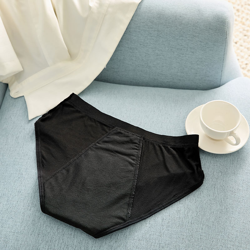 Full-Coverage Reusable Cotton Period Panty (AD106-C) — side-panel fit and leakproof edge finishing detail