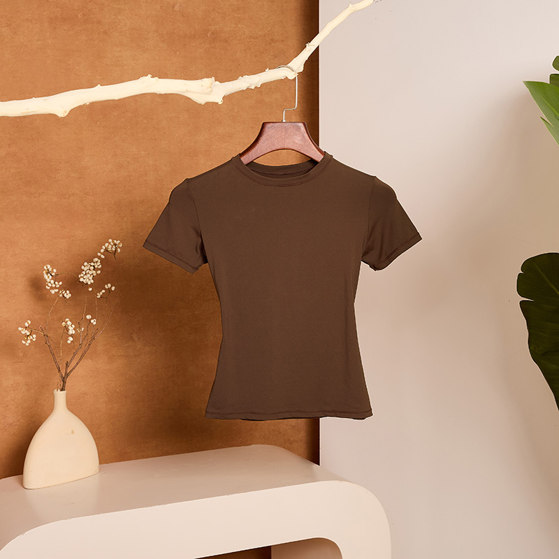 Soft Contour Top (CA018) — snap closure and gusset construction detail