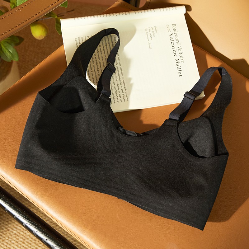 Seamless Wireless Bra (BM1662) — flat-lay view showing colour options for custom bra production