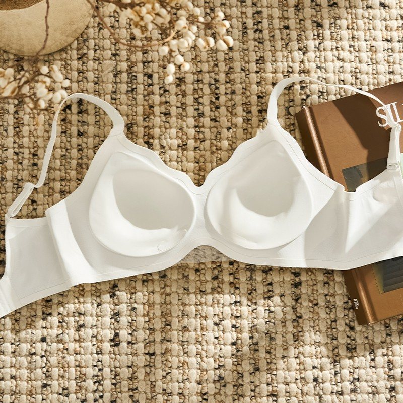 Lace Bra (BF1571) — back closure and strap adjustment detail for OEM bra production