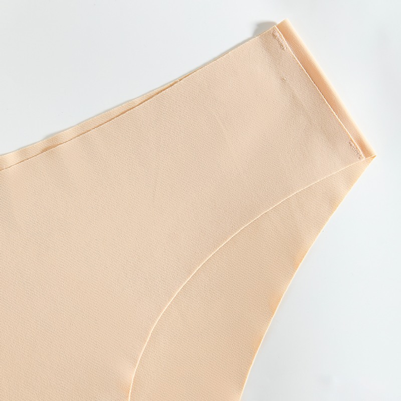 Seamless Camel-Toe-Proof Low-Rise Panty (PS1226) — waistband and stretch-edge finishing detail