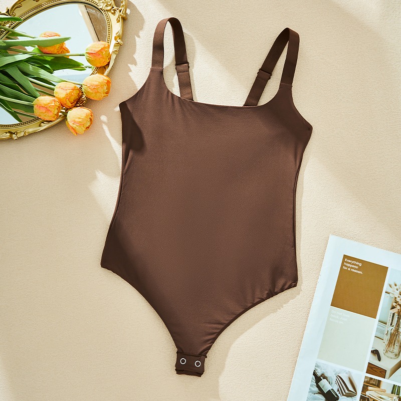 No-Show Shapewear Bodysuit (CH135) — three-quarter view of the sculpting shapewear silhouette