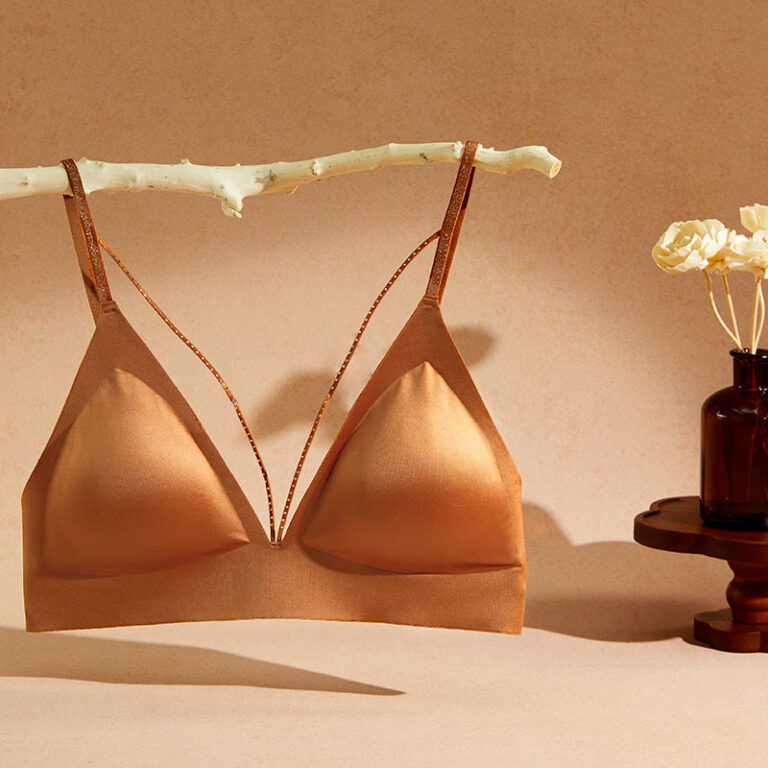 Seamless Triangle Strappy Tank Bra (BJ1829A) — seamless edge and stretch fit