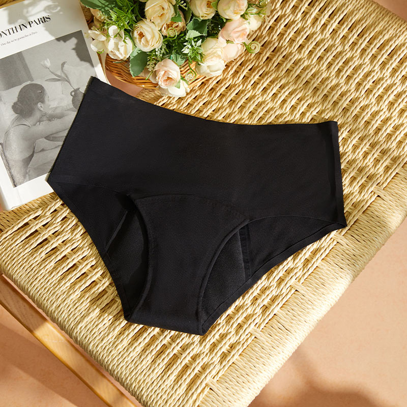 Seamless Bamboo Period Panty (AH156) — side profile showing leakproof edge coverage and stretch fit