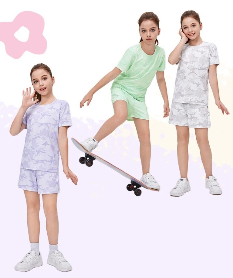 Plus-Size Activewear Set: front fit showing silhouette, waistband and activewear coverage