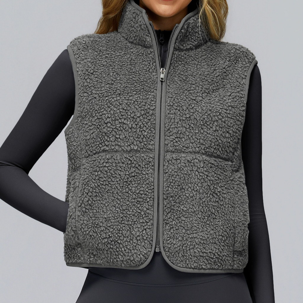 Zip-Up Sleeveless Activewear Vest (9500): front fit showing silhouette, waistband and activewear coverage