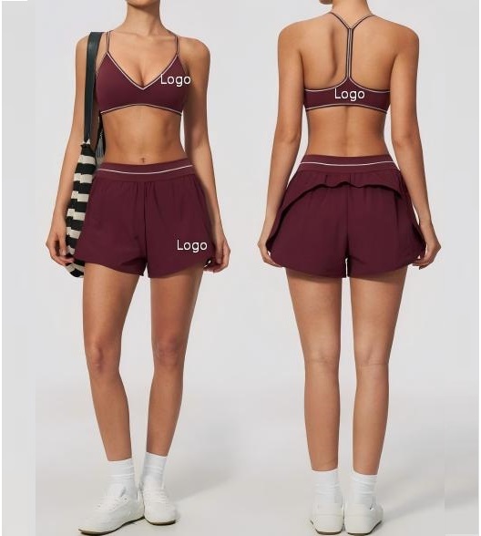 Color-Block Activewear Set: front fit showing silhouette, waistband and activewear coverage