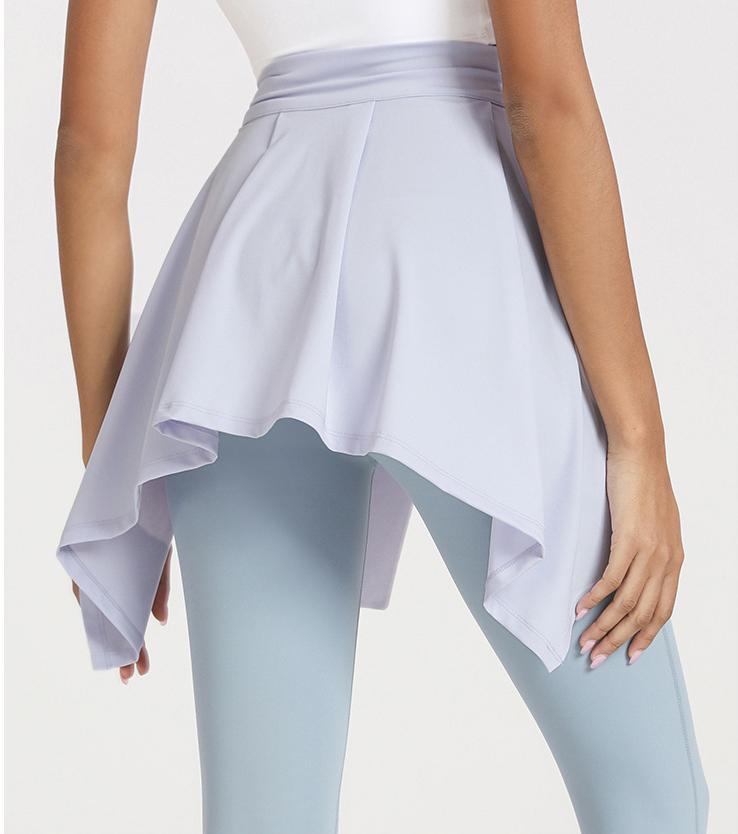 Built-in Shorts Activewear Shorts (LJ-LI-DS08): front fit showing silhouette, waistband and activewear coverage