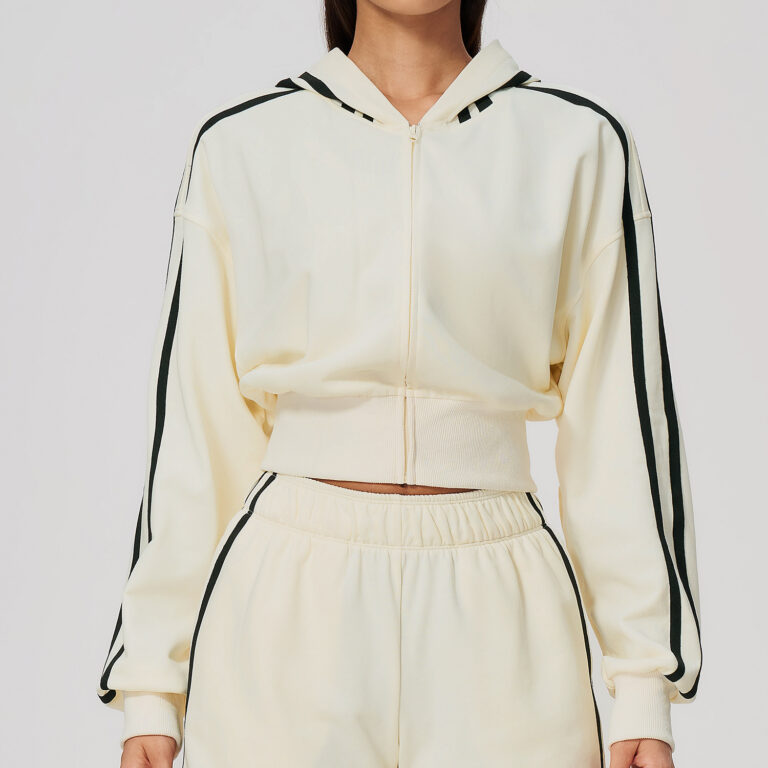 Zip-Up Color-Block Activewear Jacket (ALI-1601975213324): front fit showing silhouette, waistband and activewear coverage