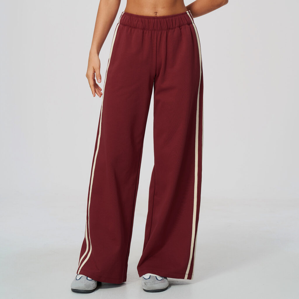 Color-Block Plus-Size Activewear Pants: front fit showing silhouette, waistband and activewear coverage
