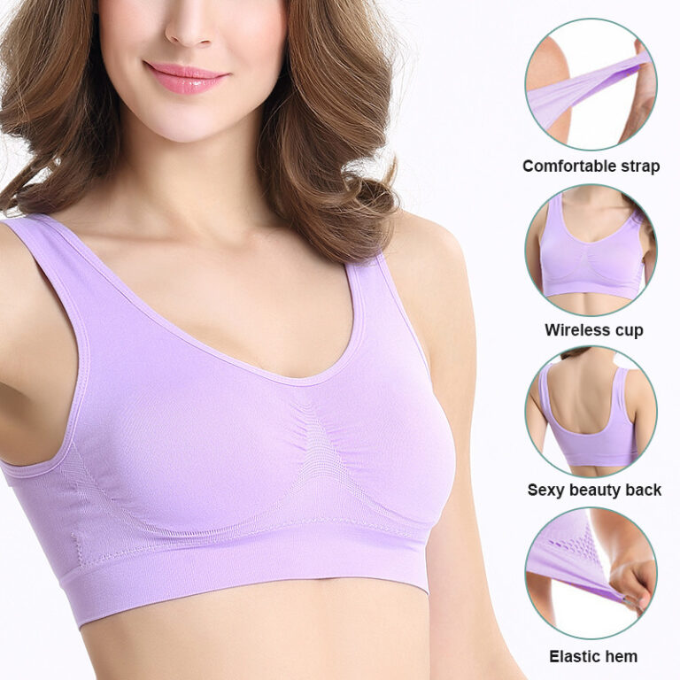 Plus-Size Sports Bra: front fit showing silhouette, waistband and activewear coverage